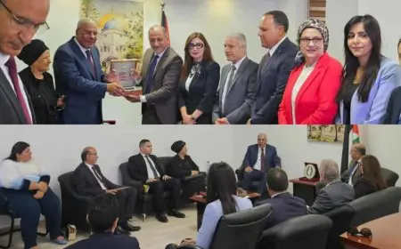 مندوب فلسطين يُكرم مندوب مصر الدائم لدى الجامعة العربية