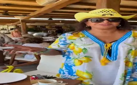 هالة صدقي ترقص داخل مطعم بالمصيف.. ومنة فضالي تعلق (صور وفيديو)