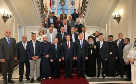 وزير الخارجية والهجرة يلتقي بأعضاء الجالية المصرية في اليونان