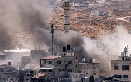 ​الضفة.. جيش الاحتلال الإسرائيلي يفجر منزلين لعائلة أسير فلسطيني‎