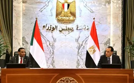 فيديو.. رئيس وزراء السودان: نشكر مصر على مواقفها النبيلة والمعاملة الكريمة لأبناء شعبنا