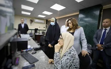 في جولة مفاجئة بالموسكي.. وزيرة التنمية المحلية تراجع ملفات التصالح والنظافة والإشغالات وتوجه بسرعة إنجاز الطلبات