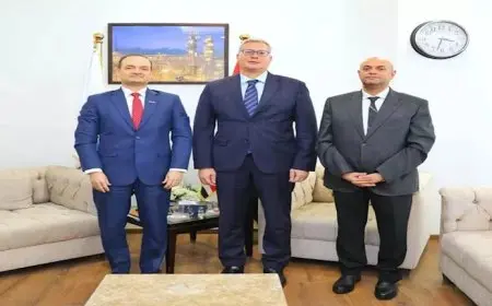 وزير البترول يبحث تعظيم الإنتاجية وتعزيز التعاون مع “أباتشي الأمريكية”