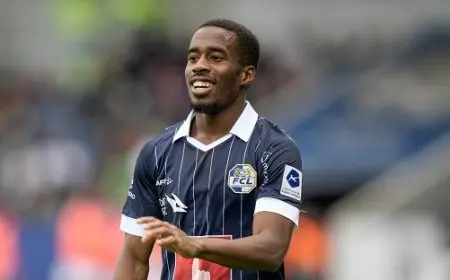 تيدي أوكو ينتقل للرياض السعودي بعد حل أزمته مع الزمالك