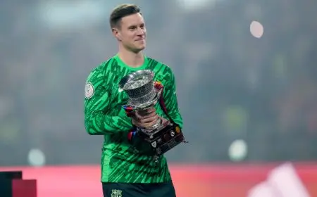 برشلونة يعيد شارة القيادة لتير شتيجن رسميا