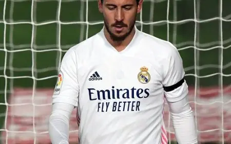 هازارد: المهاجمون الكبار لا يهتمون بالدفاع