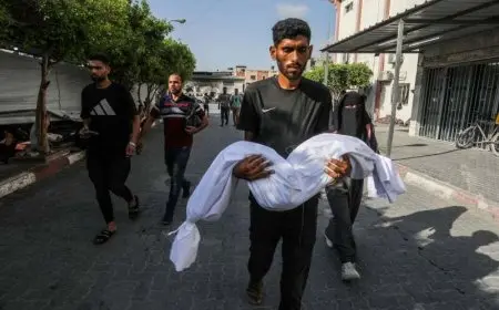 استشهاد 6 فلسطينيين بينهم منتظرو مساعدات جراء استهداف إسرائيلي