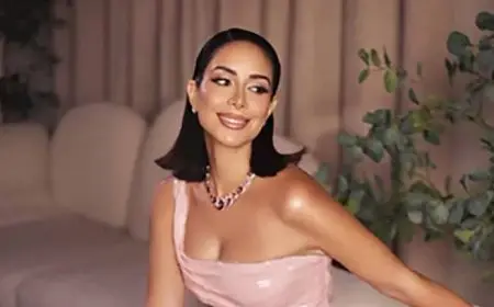 بسنت شوقي توثق تجربتها الأولى في حمام الثلج (فيديو)