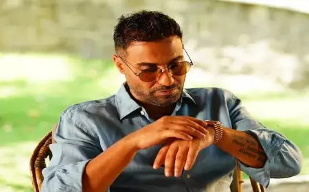 أحمد فهمي ينشر صورة من كواليس فيلم “ابن النادي”