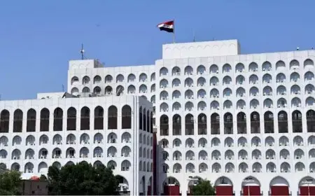 تصريحات السفير البريطاني تشعل الجدل في العراق.. والحكومة تستدعيه احتجاجًا