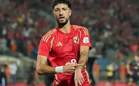 شوبير: كوبري وسام أبو علي؟ عقده مستمر مع الأهلي حتى 2029