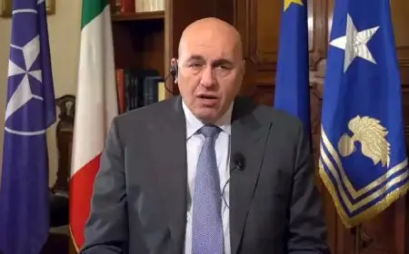 وزير دفاع إيطاليا: إسرائيل فقدت الصواب والإنسانية بغزة