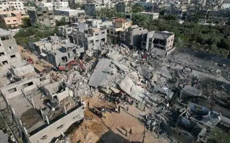 13 شهيدا بينهم 8 من منتظري المساعدات في قصف للاحتلال على قطاع غزة