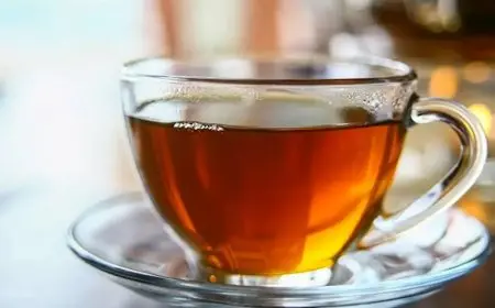 5 أخطاء شائعة تحول الشاي إلى عدو خفي