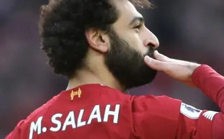 ليفربول يذكّر صلاح بـ «ضربة البداية»