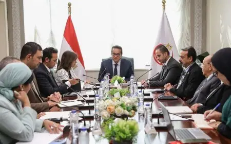 الصحة والأكاديمية الوطنية للتدريب تبحثان تعزيز البرامج التدريبية للكوادر البشرية