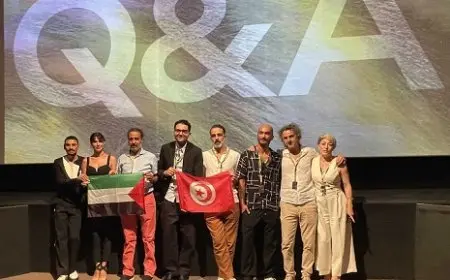 بعلمي تونس وفلسطين.. أسرة فيلم اغتراب تحتفل بعرضه الأول في مهرجان لوكارنو السينمائي الدولي