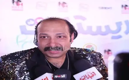 بعد القبض على بلوجر انتحل صفة أنثى.. محمد ثروت: نادية براقع كان عندها بعد نظر