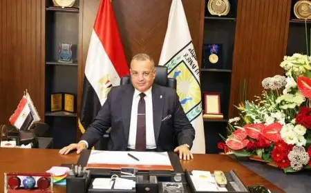 محافظ جنوب سيناء يقرر حظر الأكياس البلاستيكية وتشغيل حافلات كهربائية بشرم الشيخ بداية من يناير