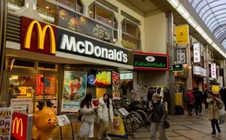 مئات الوجبات بالقمامة.. سر مغامرة ماكدونالدز والبوكيمون بعد حملة المقاطعة العربية