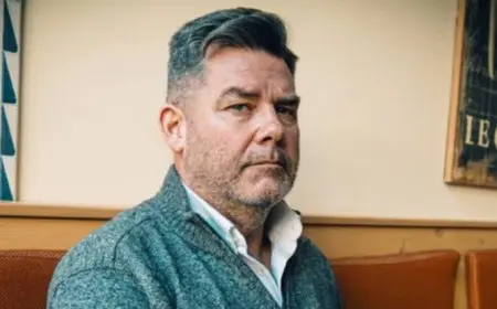 أستاذ دراسات حربية في كينجز كوليدج بلندن يتنبأ بحرب أهلية في فرنسا والمملكة المتحدة