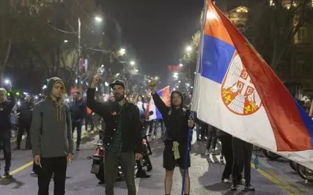 صربيا.. اعتقال 50 شخصا وإصابة العشرات في احتجاجات مناهضة للحكومة