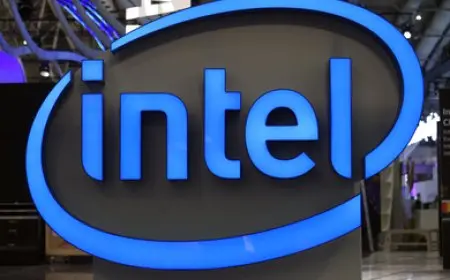 أسهم إنتل ترتفع بعد تقرير عن احتمال حصول الحكومة الأمريكية على حصة من الشركة