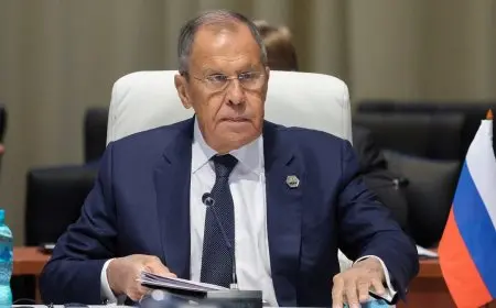 لافروف: روسيا تتبنى موقفا واضحا في قمتها في ألاسكا مع أمريكا بشأن أوكرانيا
