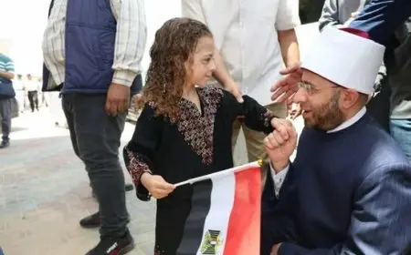 وزير الأوقاف ومحافظ الوادي الجديد يشهدان صلاة الجمعة بمسجد التعمير