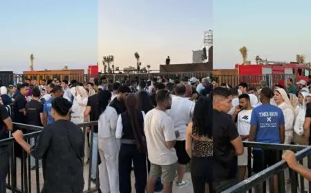 توافد جماهيري على حفل تامر حسني وفريق واما في رأس الحكمة