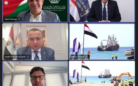 إنزال الكابل البحري «كورال بريدج» بين مصر والأردن في «طابا» لتعزيز الربط الرقمي الإقليمي