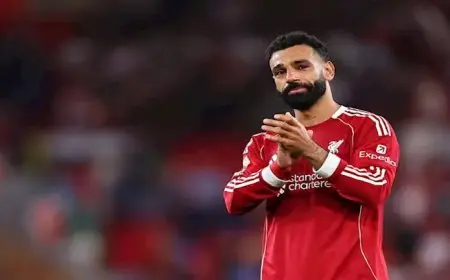 “ما حدث مسّ قلبه”.. سلوت يعلق على لقطة بكاء محمد صلاح بعد نهاية مباراة ليفربول و بورنموث