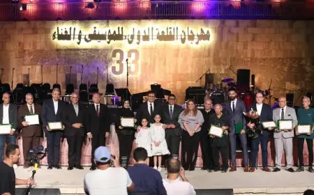 مزيج من الأغانى التراثية والشبابية فى ليلة افتتاح الدورة 33 لمهرجان القلعة للموسيقى والغناء