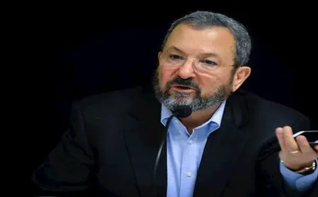 إيهود باراك: ترامب لا يفهم شيئا في الأمور العسكرية ويعتمد على نتنياهو