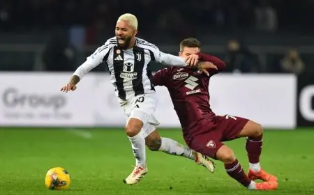 دوجلاس لويز يقترب من العودة إلى الدوري الإنجليزي