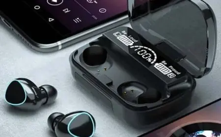 أصبحت الخيار المفضل للشباب.. هل سماعات البلوتوث اللاسلكية آمنة؟