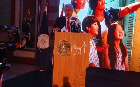 وزير السياحة يطلق حملة «إحنا مصر» لتحسين تجربة السائح عبر تعزيز السلوك الإيجابي تجاههم من المصريين