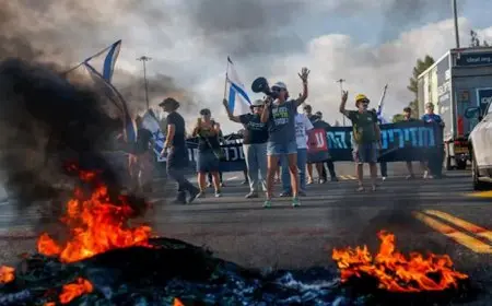 إسرائيل تشتعل.. طوفان مظاهرات لإنهاء الحرب واشتباكات واعتقالات واسعة -صور