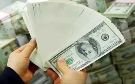 ماذا حدث لسعر الدولار بنهاية تعاملات أول يوم عمل للبنوك؟