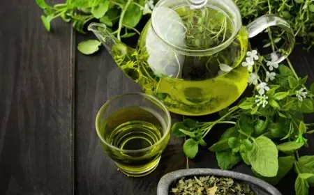 يحتوي على غسول للفم.. كيف يحمي الشاي الأخضر الأسنان من التسوس؟