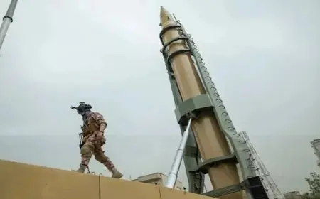 إعلام عبري: الهجوم الصاروخي الإيراني ألحق أضرارًا جسيمة بمنشآت الطاقة