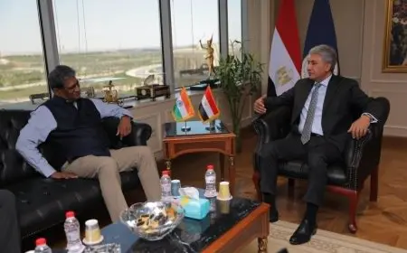 شريف فتحي يبحث مع سفير الهند دفع التعاون المشترك بين البلدين في مجالي السياحة والآثار