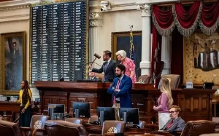 تكساس: عودة الديمقراطيين بعد انسحاب عطّل خطط الجمهوريين لرسم الدوائر