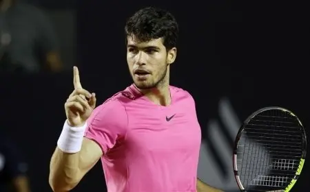 ألكاراز يتوج بلقب سينسيناتي للمرة الأولى في تاريخه بعد انسحاب سينر