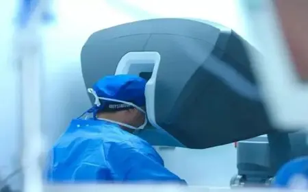 إجراء أول عملية زراعة قوقعة باستخدام اليد الروبوتية في السعودية