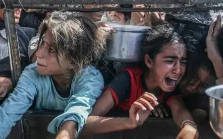 صحة غزة: 28 طفلًا يُقتلون يوميًا في القطاع