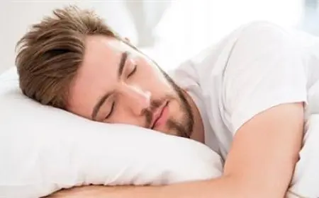 التحدث أثناء النوم.. ظاهرة طبيعية أم مشكلة تتطلب تدخل علم النفس؟