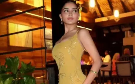 “فستان أصفر ذهبي”.. مي عمر تخطف الأنظار من أحدث ظهور