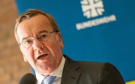 وزير الدفاع الألماني: نعمل مع شركاء أوروبيين على إعداد ضمانات أمنية موثوقة لأوكرانيا