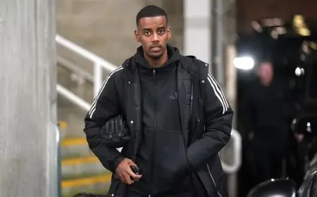 شِيرر عن أزمة إيزاك: لم أتوقع هذا السلوك منه